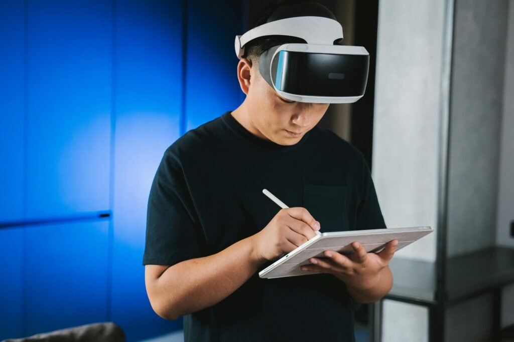Online class with AI assistant on screen